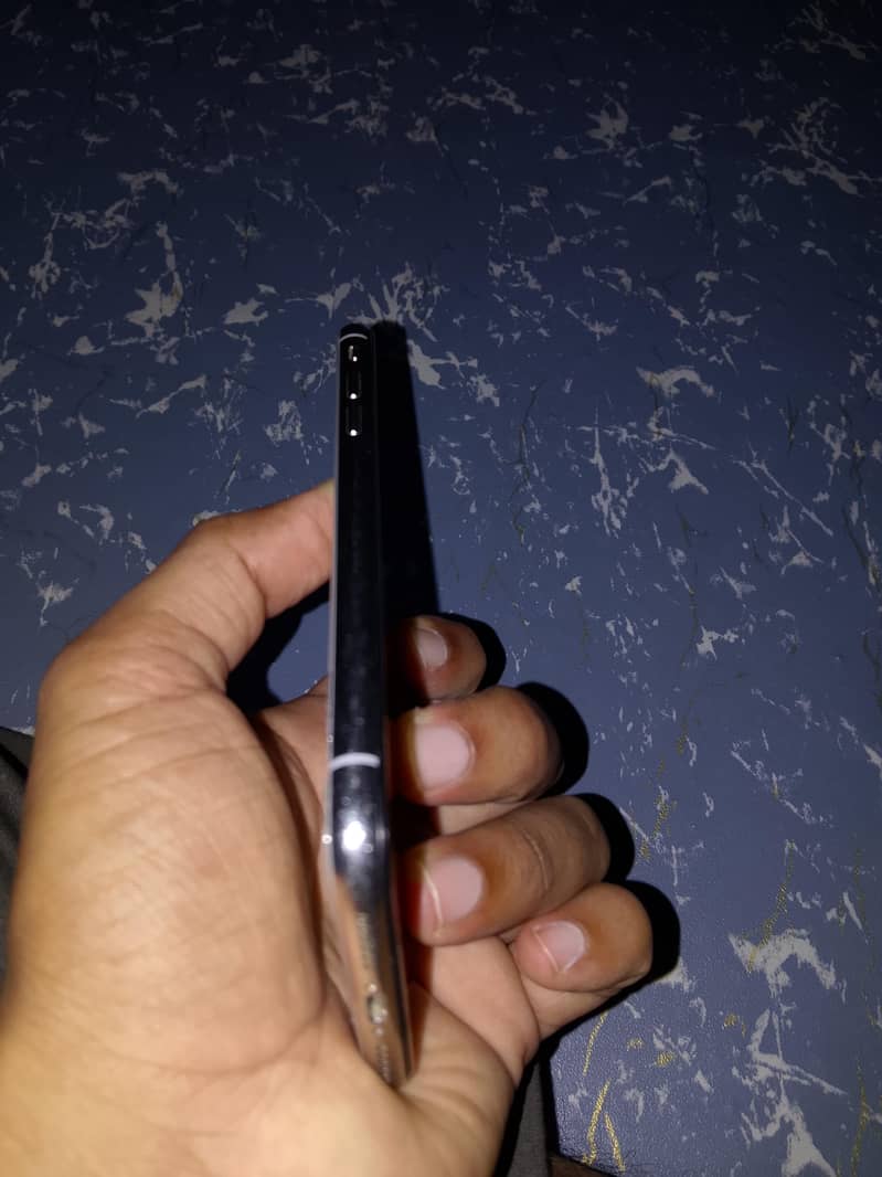 Apple iPhone X 2