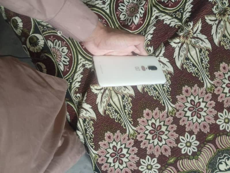 One Plus 6 3