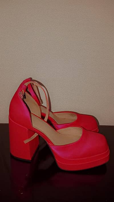 lush condition pink heels