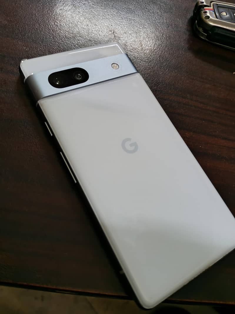 google pixel 7a 3