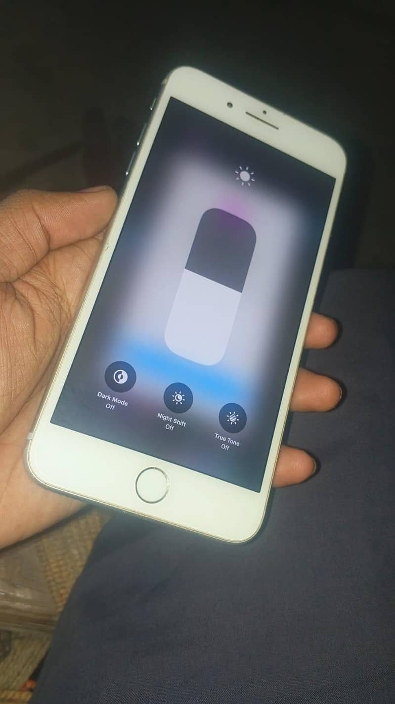 Apple iPhone 8 Plus 2