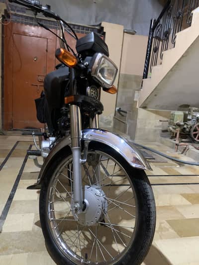 Honda cd 70 10/10 condition new tyre install 2 owner