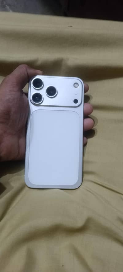 Apple iPhone XR 17 converted 128 gb