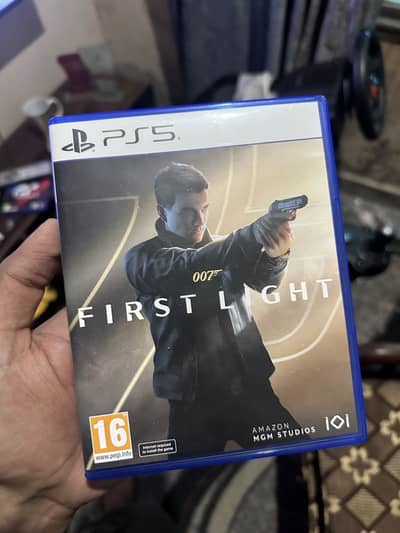 007 First Light PS5 Disc