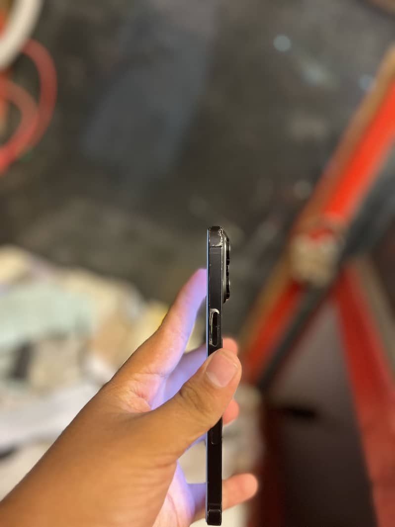 Apple iPhone 14 Pro Max 3