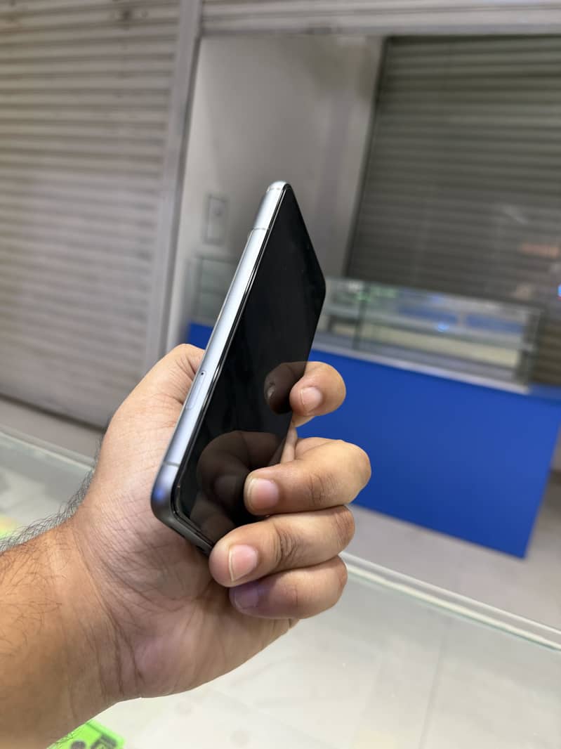 Google Pixel 8 1