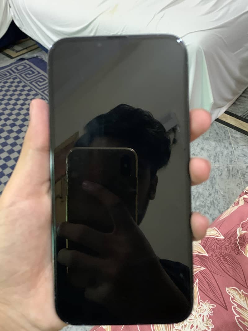 Apple iPhone 13 Pro Max 4
