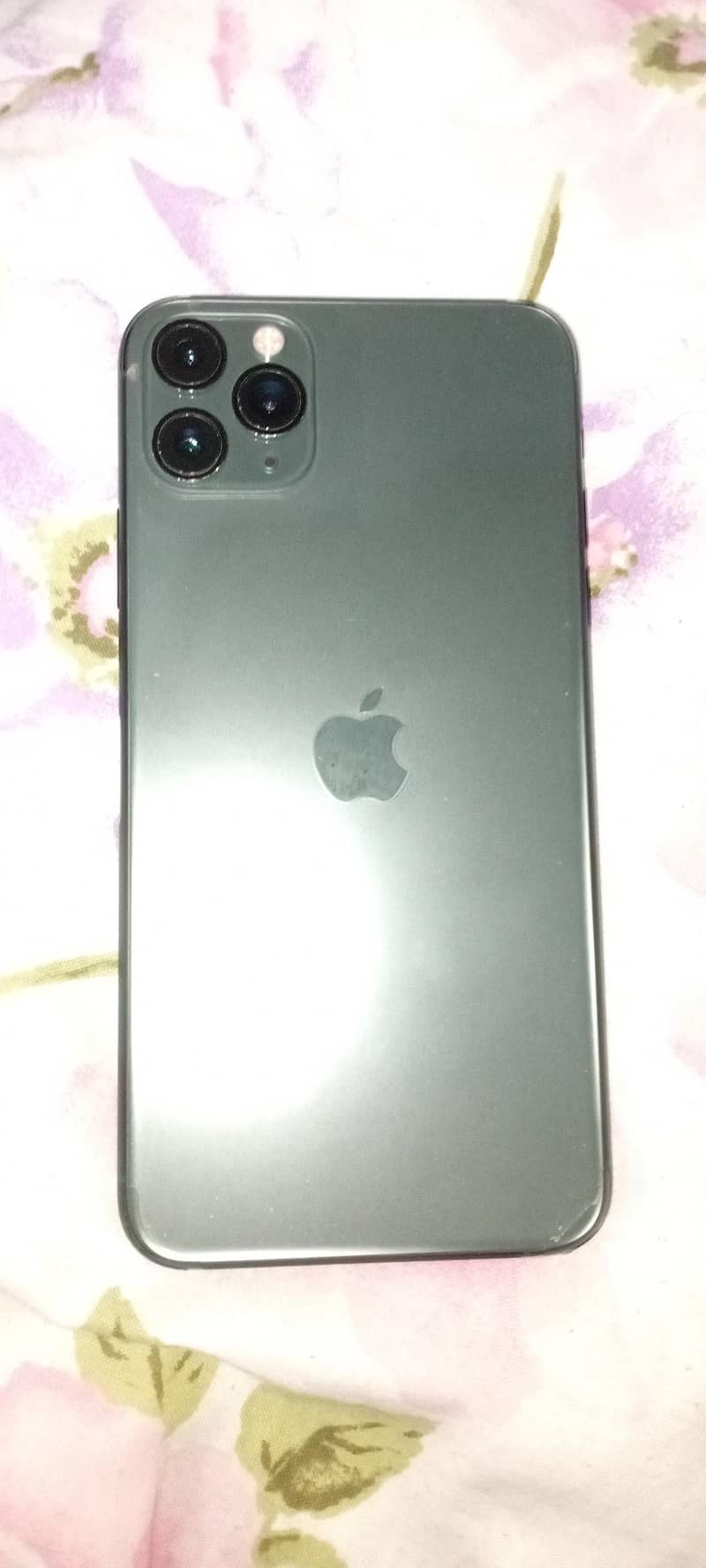 Apple iPhone 11 Pro Max 3