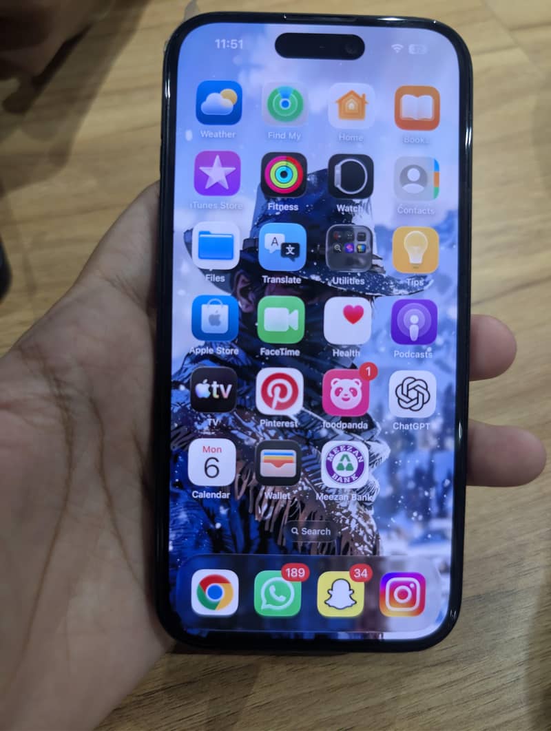 Apple iPhone 16 0