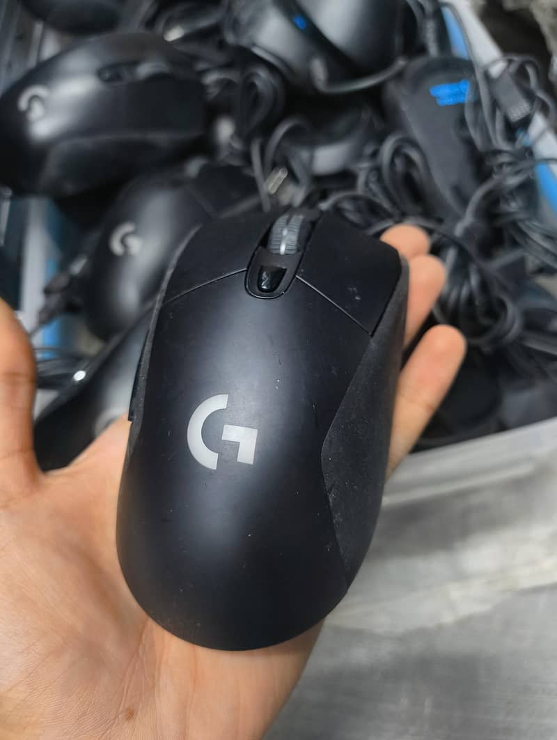 Logitech G403 HERO 1