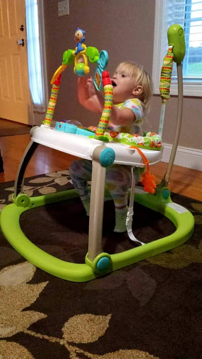 Baby Jumperoo Rain Forest Friends Space saver