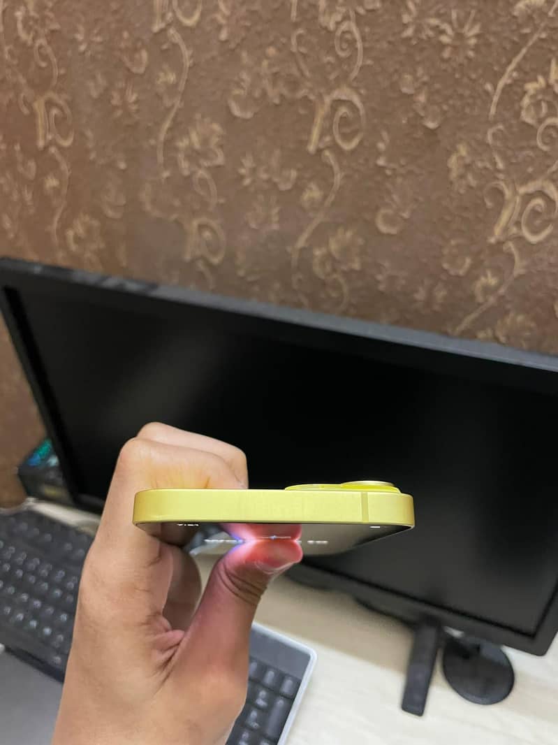 Apple iPhone 14 5