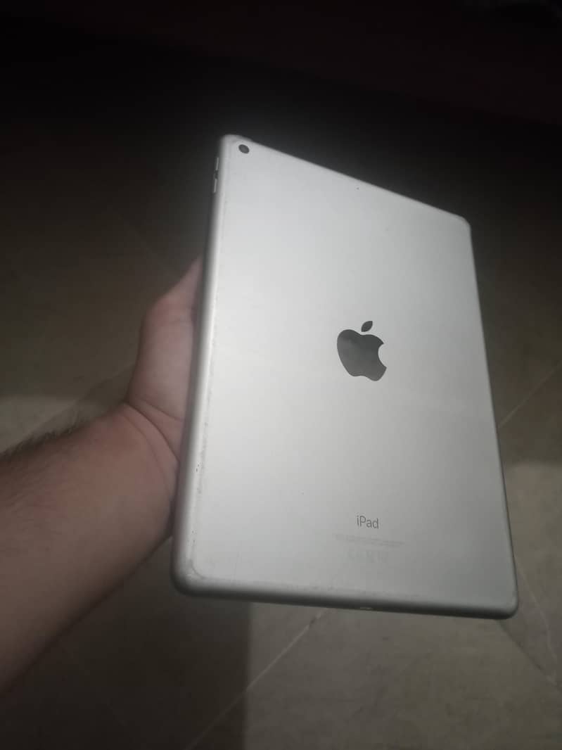 ipad 6th generation 4