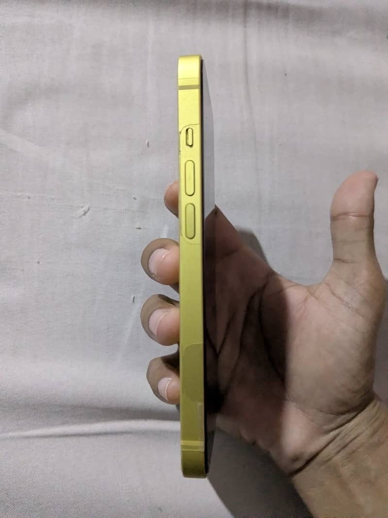 Apple iPhone 14 2