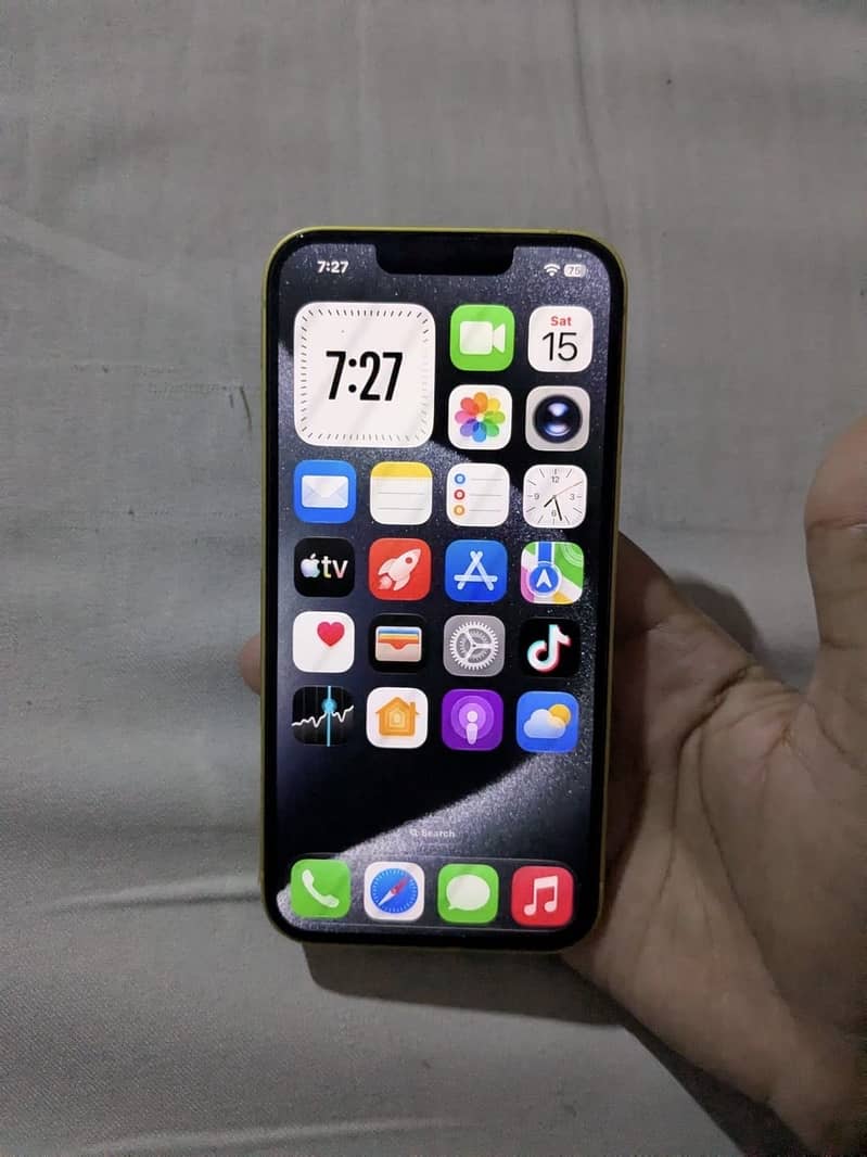Apple iPhone 14 3