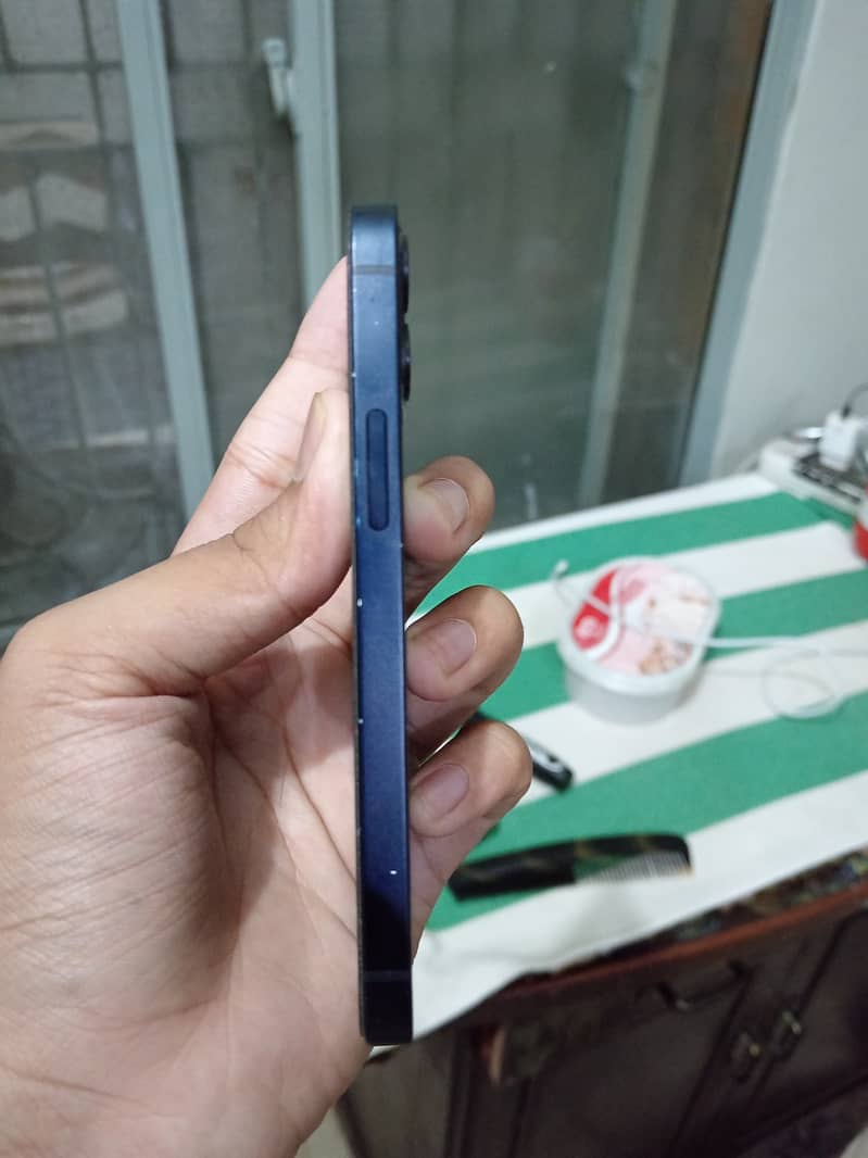 Apple iPhone 12 mini 2