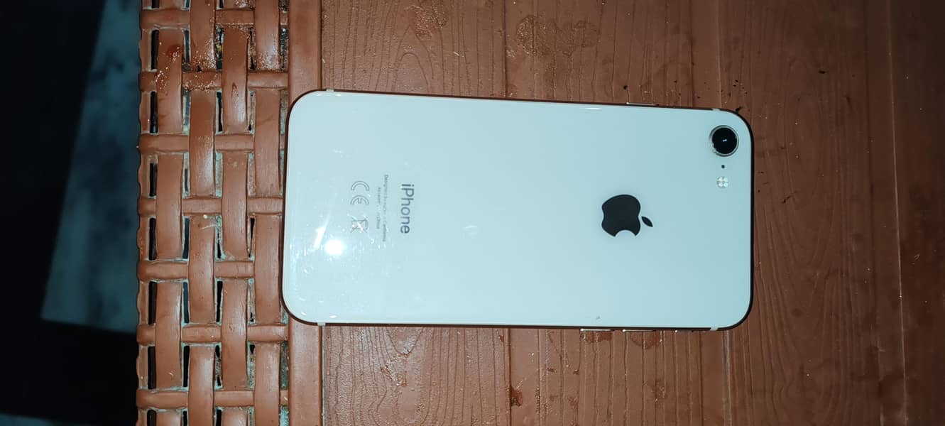 Apple iPhone 8 0