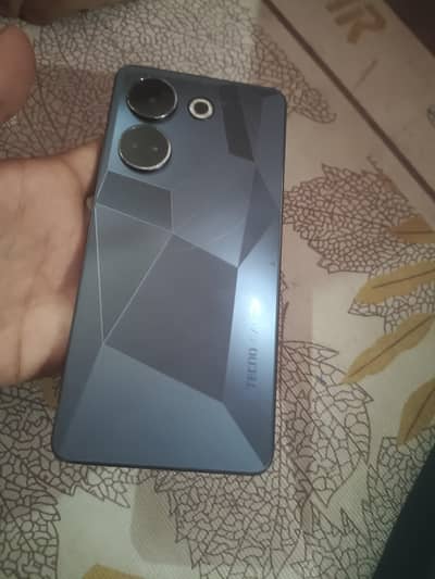 Tecno CAMON 20