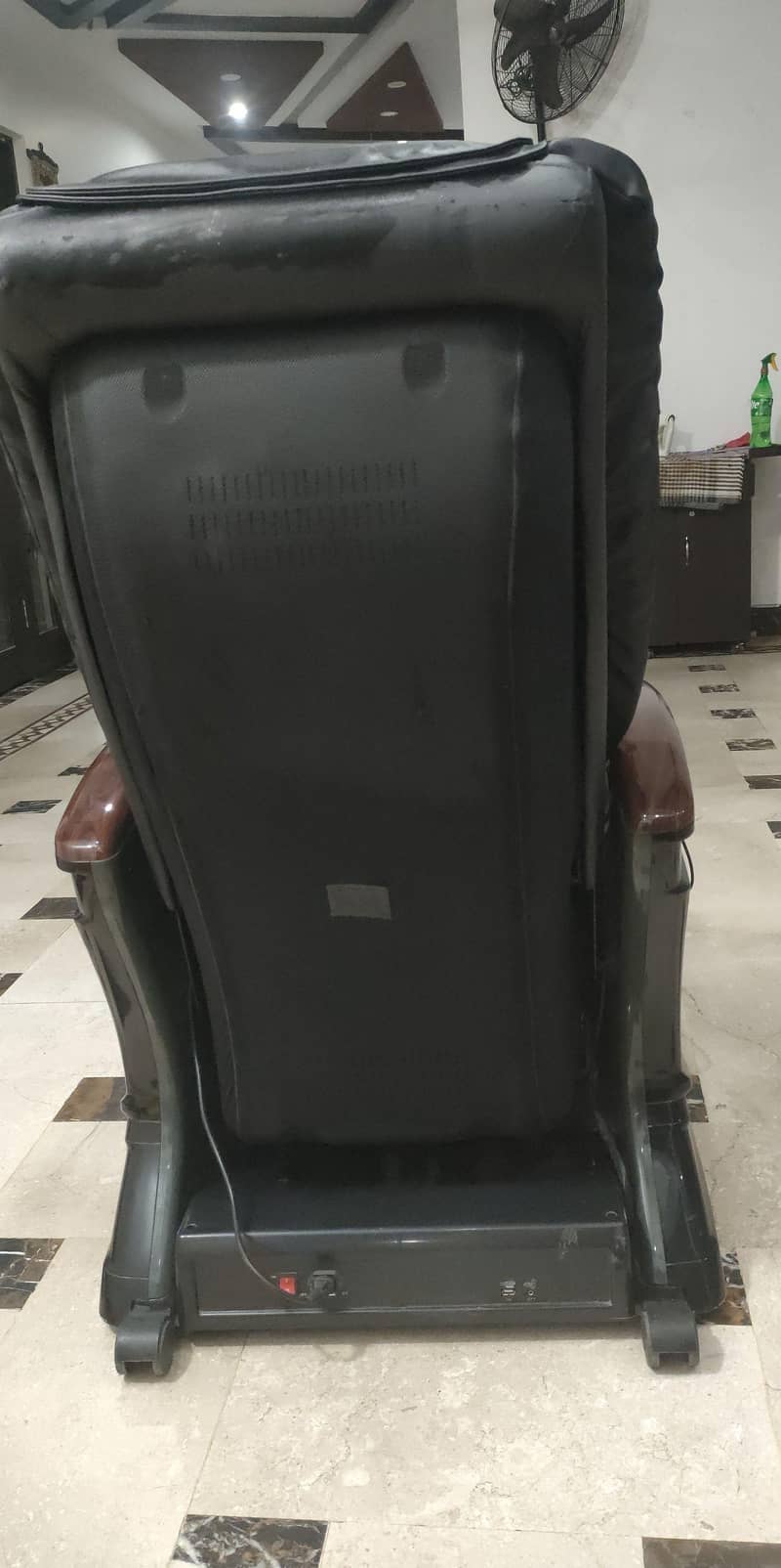 message chair 1