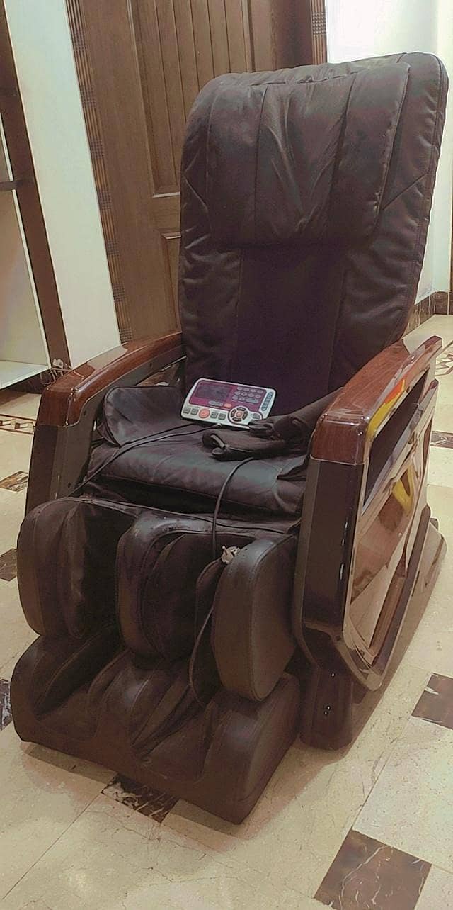 message chair 11