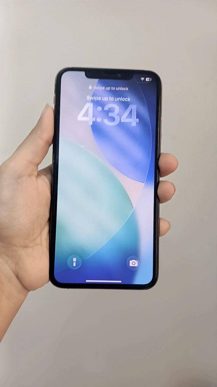 Apple iPhone 11 Pro Max 2