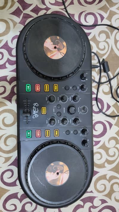 Just 2300 Music keyboar & Muisc mixer 10,10 cndtn just 2,3 time used