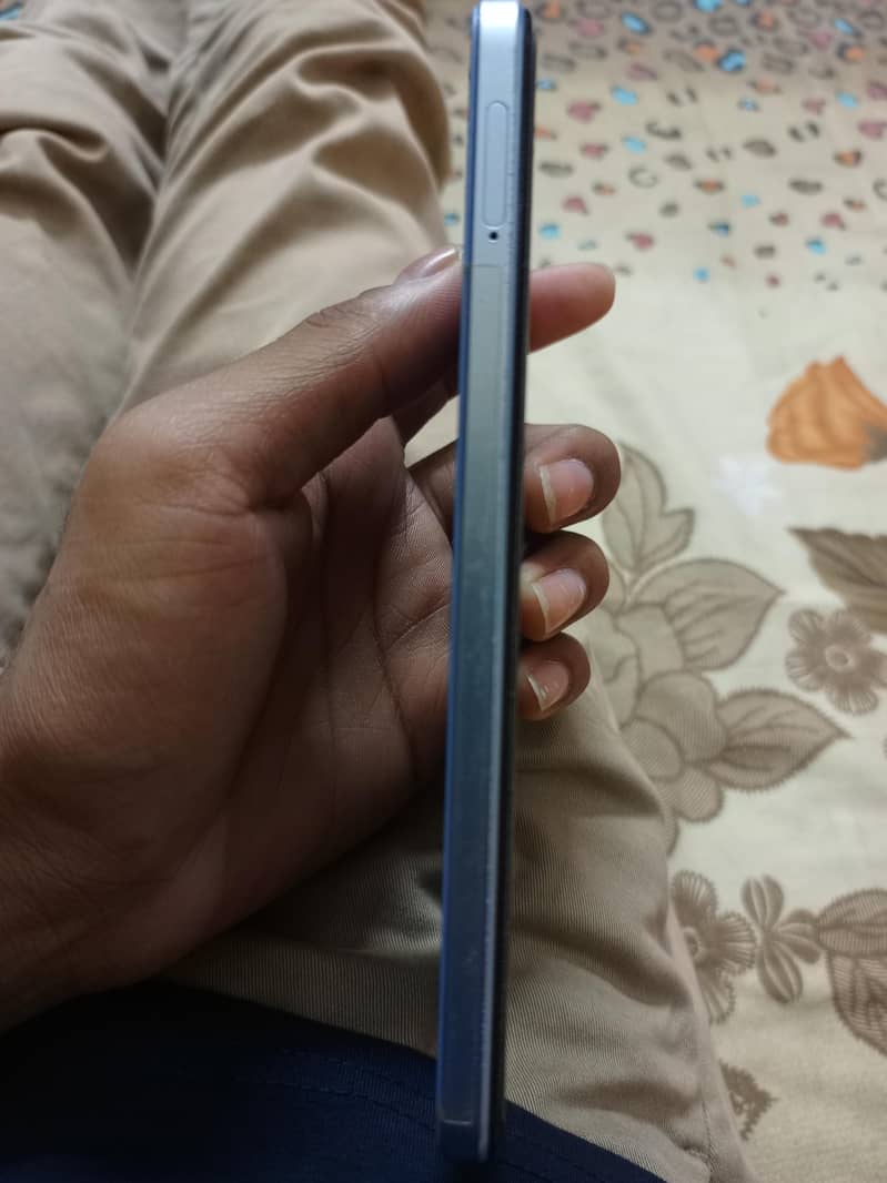 OPPO A17 4