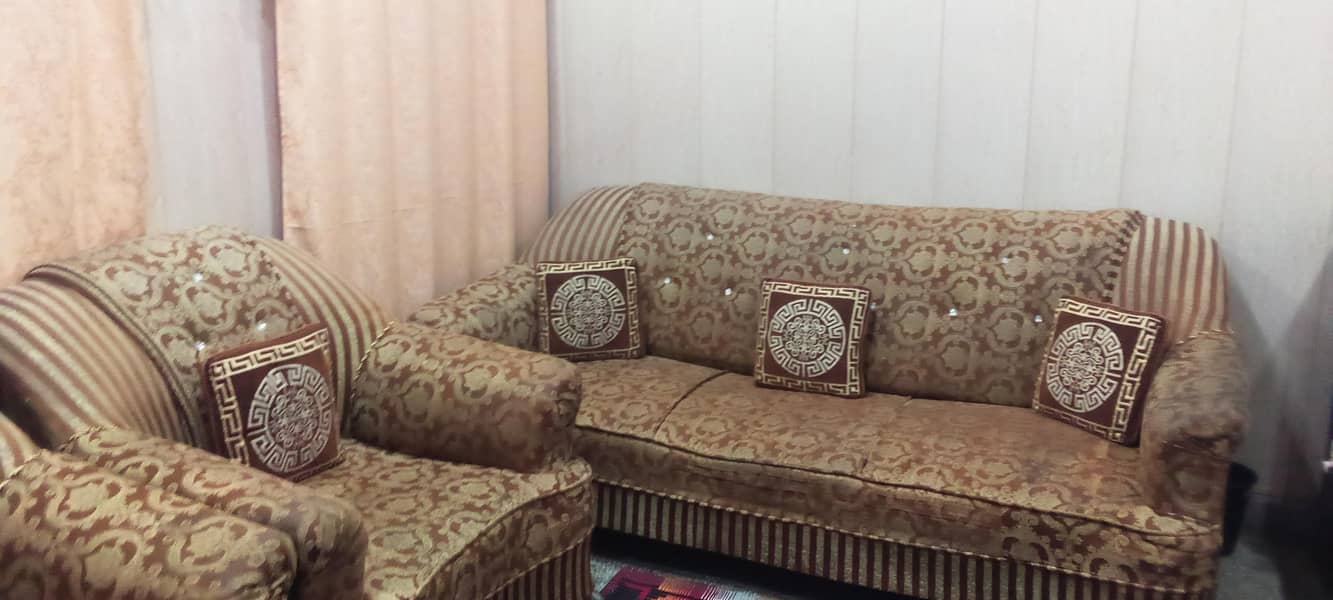 5 seater sofa 0