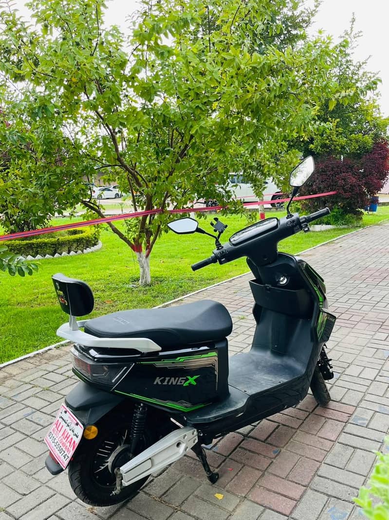 scooty 1