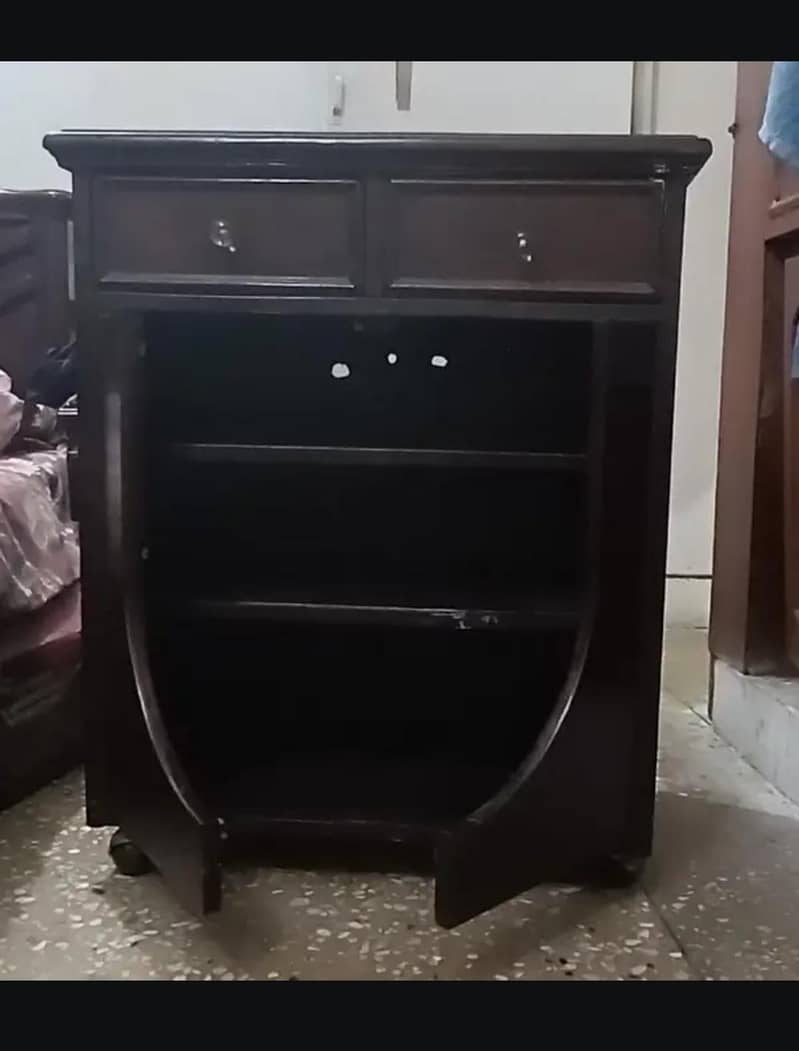 TV trolley 1