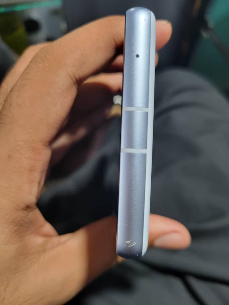 Google Pixel 7a 4