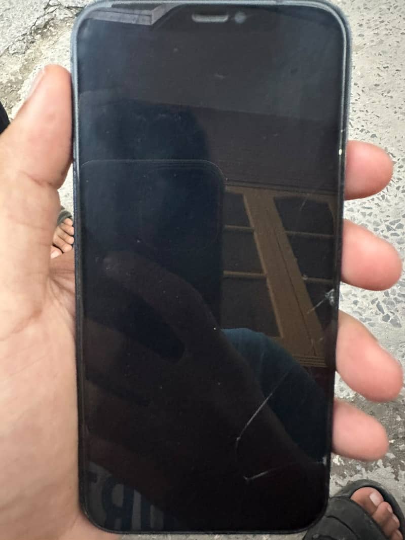 Apple iPhone 12 3