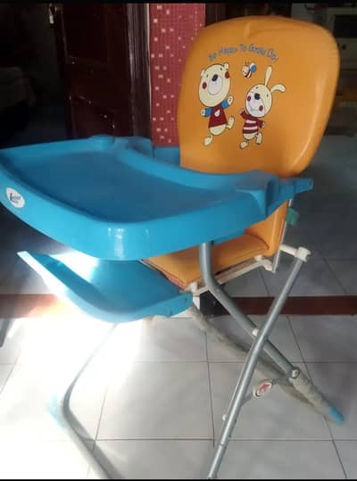 Baby high chair in good condition 10/10