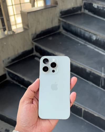 Apple iPhone 15 Pro