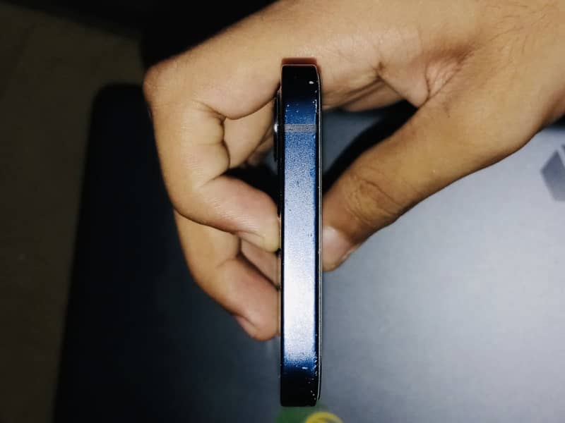 Apple iPhone 12 2