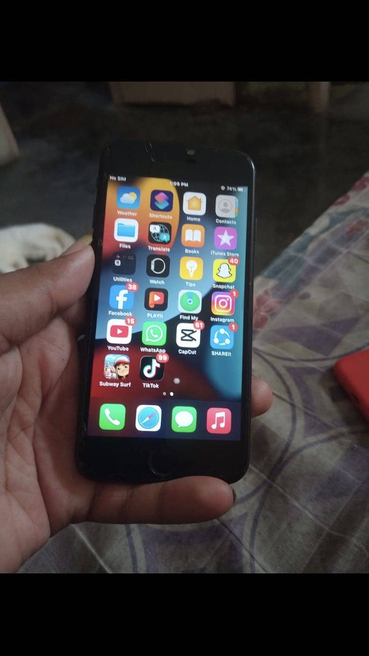 Apple iPhone 7 5