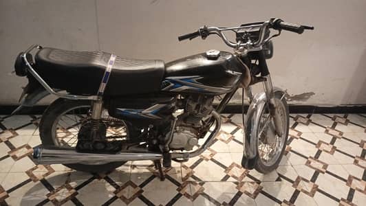 CG 125 2018