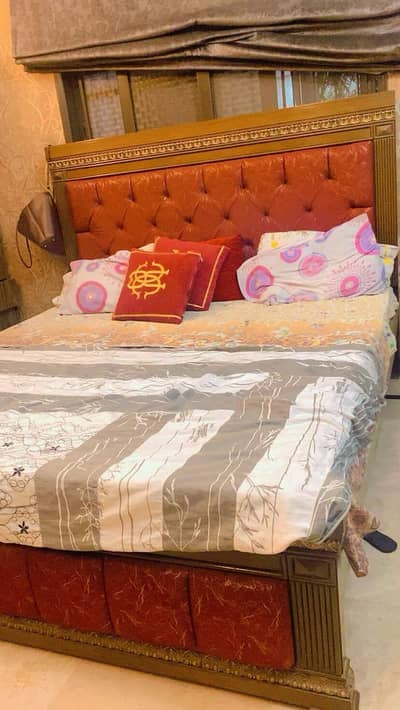 beautiful used bed and cubord dressing side tables one