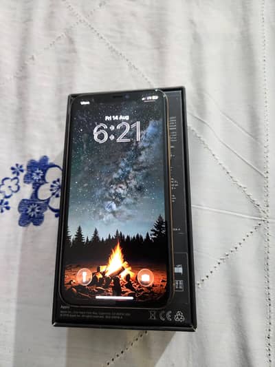 Apple iPhone 11 Pro with box