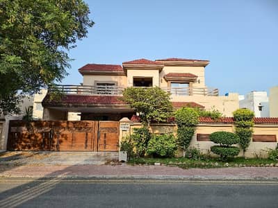 1 Kanal Vip Non Furnished Lower Portion Available For Rent In Bahria Town Lahore