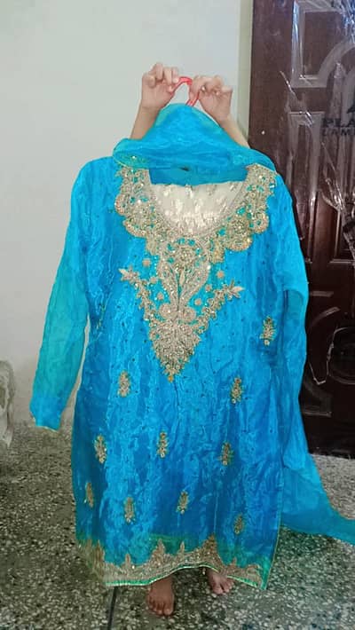 provide dress mediam size dress all oky