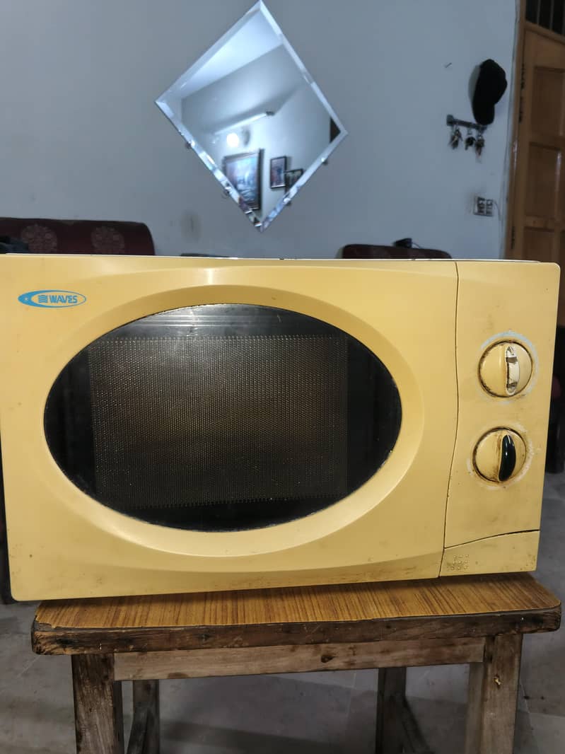 WAVES OVEN 0