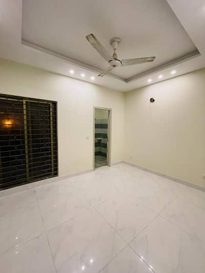 5 Marla Ground Floor Available For Rent in Dream Gardens Lahore