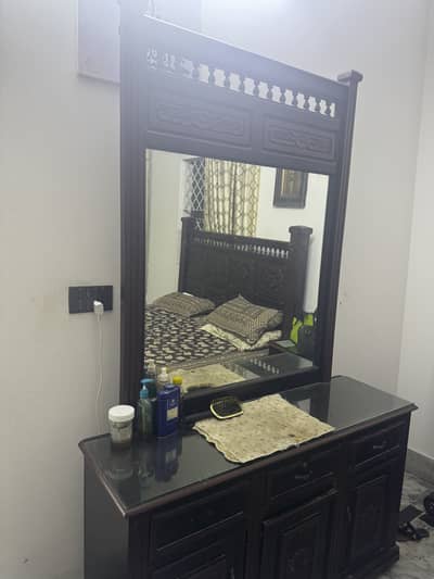 Dressing Table for Sale