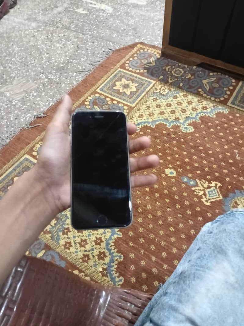 Apple iPhone 6 0