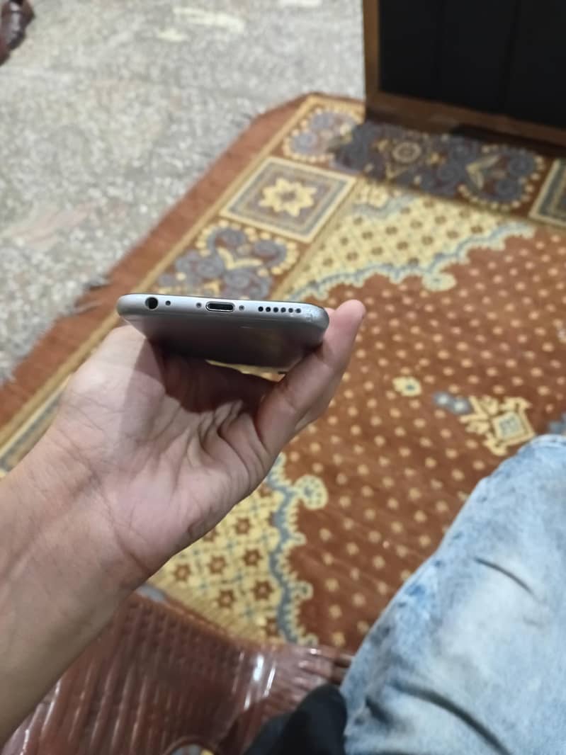 Apple iPhone 6 2