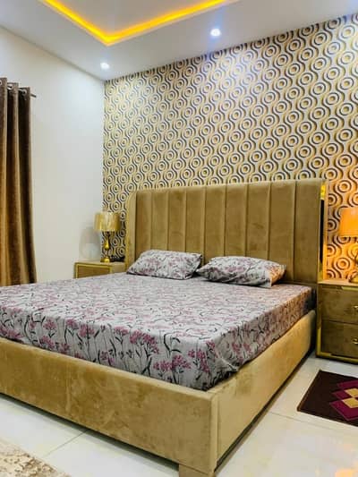 Vip 10 Marla Ulta Luxury Furnished Lower Portion Available For Rent In Bahria Town Lahore