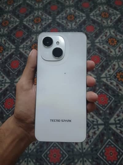  Tecno Spark 40C | 128GB | 4+4GB RAM | 6000mAh Battery | 18W Fast Ch