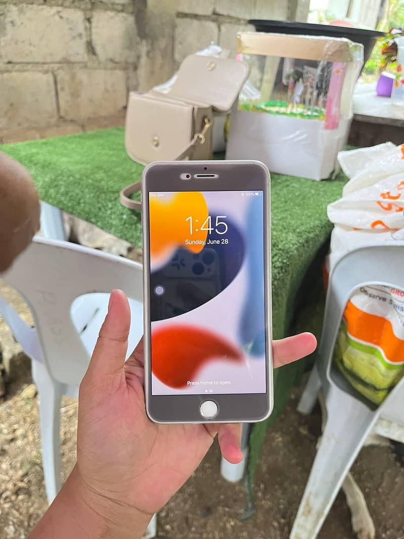 Apple iPhone 6S 1