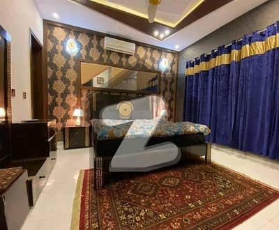 Vip 10 Marla Luxury Furnished Upper Portion Available For Rent In Bahria Town Lahore
